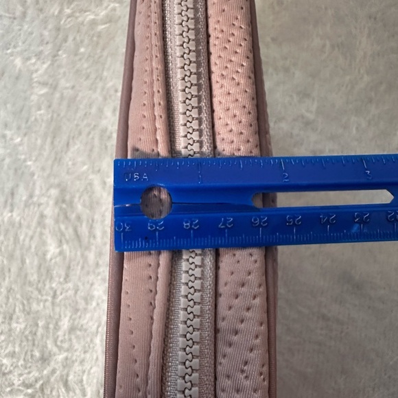 Pink Quilted Women's Clutch - Picture 6 of 8